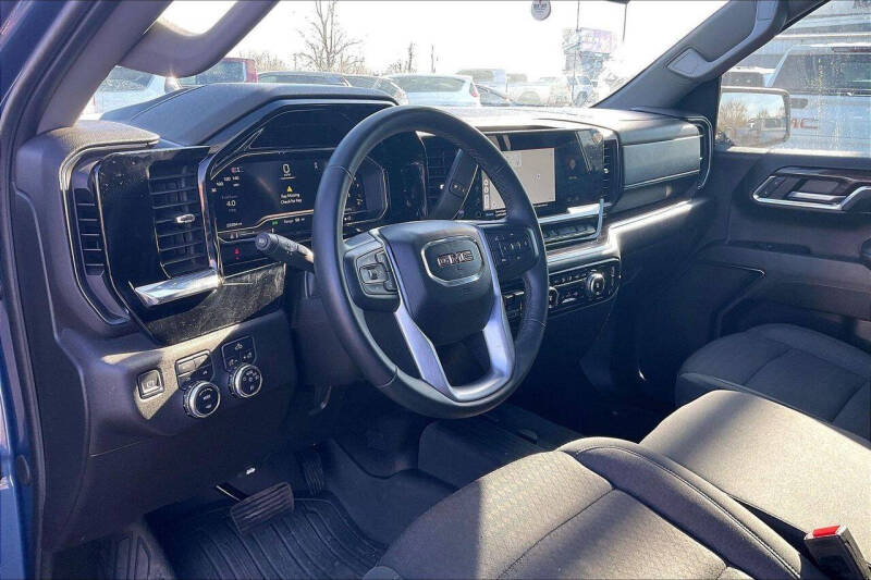 2024 GMC Sierra 1500