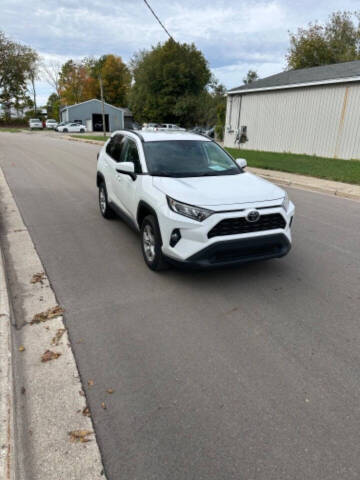 2020 Toyota RAV4 XLE