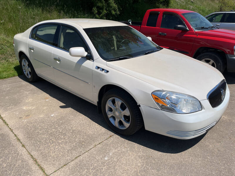 2008 Buick Lucerne for sale at FWW WHOLESALE in Carrollton OH