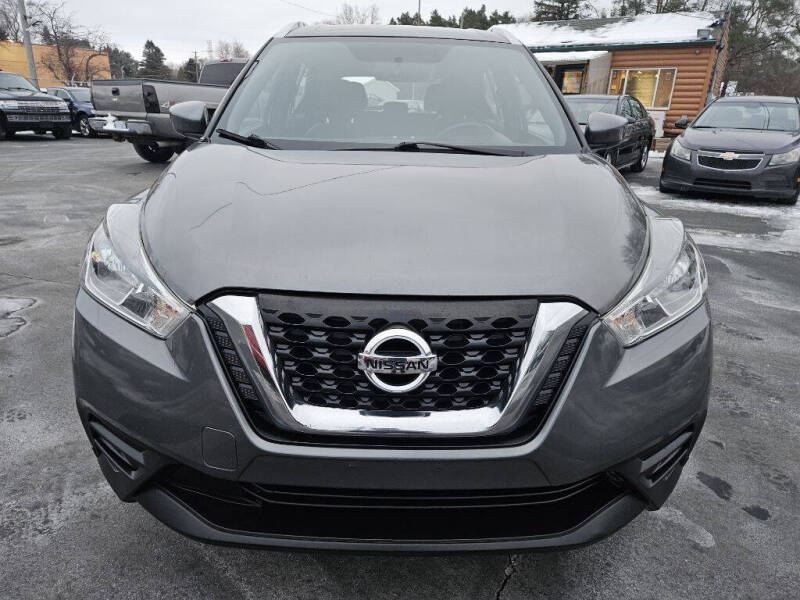 2019 Nissan Kicks S