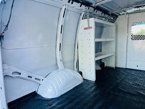 2017 Chevrolet Express 2500