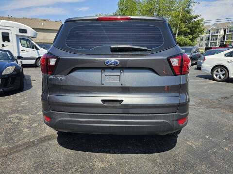 2019 Ford Escape S