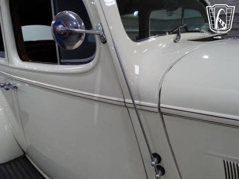 1936 Packard Eight Sedan