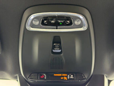 2022 Volvo XC90 Recharge T8 Inscription 7P