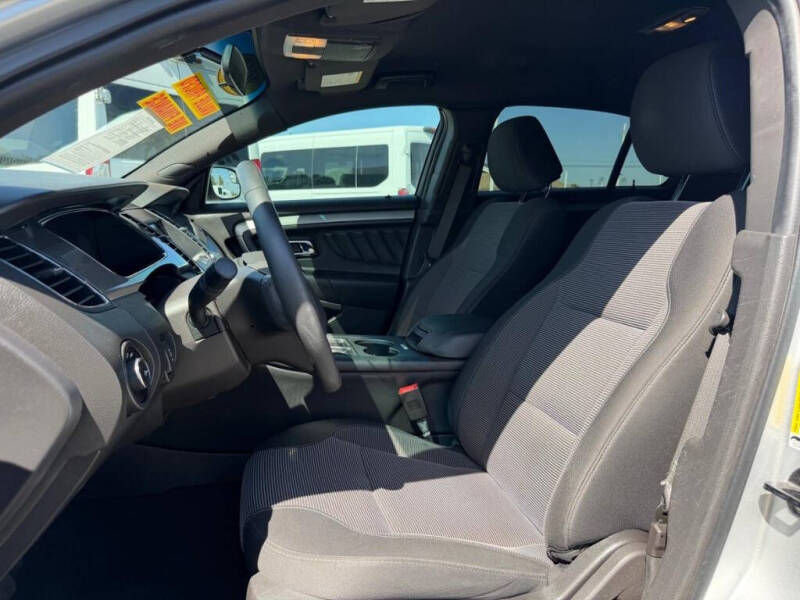 2019 Ford Taurus SEL