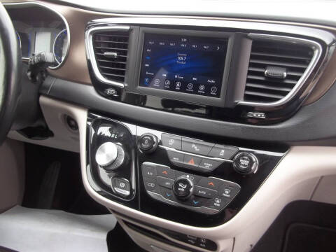 2019 Chrysler Pacifica Touring L