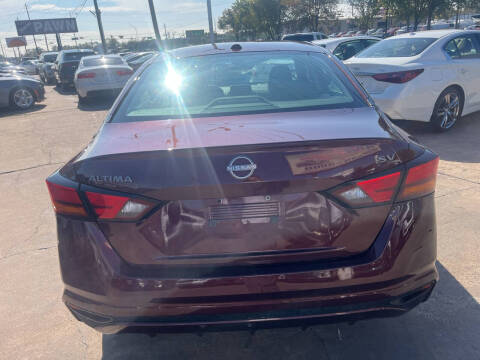 2024 Nissan Altima 2.5 SV