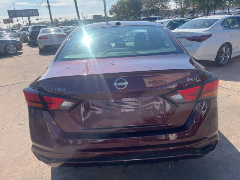 2024 Nissan Altima 2.5 SV