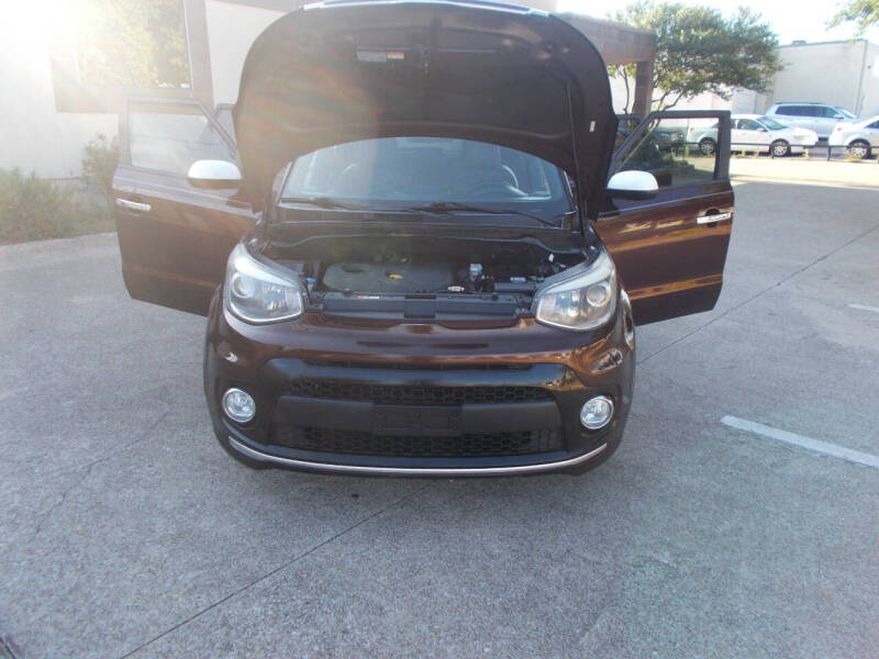 2017 Kia Soul +