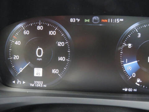 2022 Volvo S60 B5 Momentum