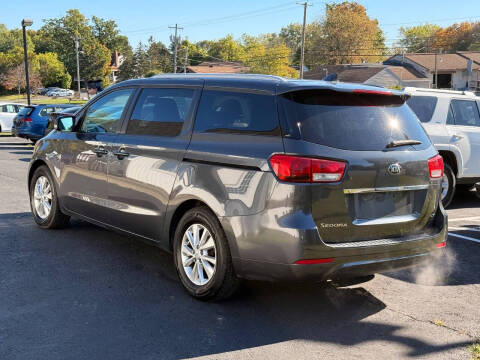2017 Kia Sedona LX
