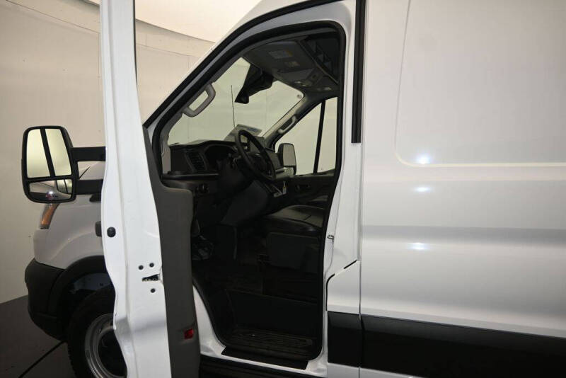 2026 Ford Transit 250