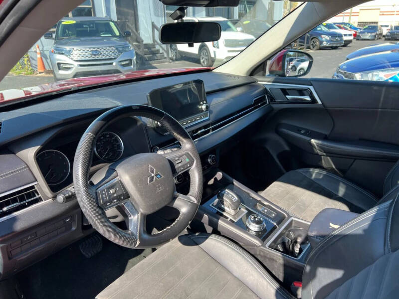 2023 Mitsubishi Outlander