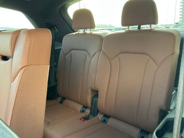 2022 Audi Q7 quattro Premium Plus 55 TFSI