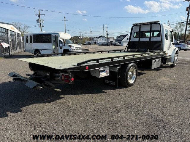 2017 Freightliner M2 106