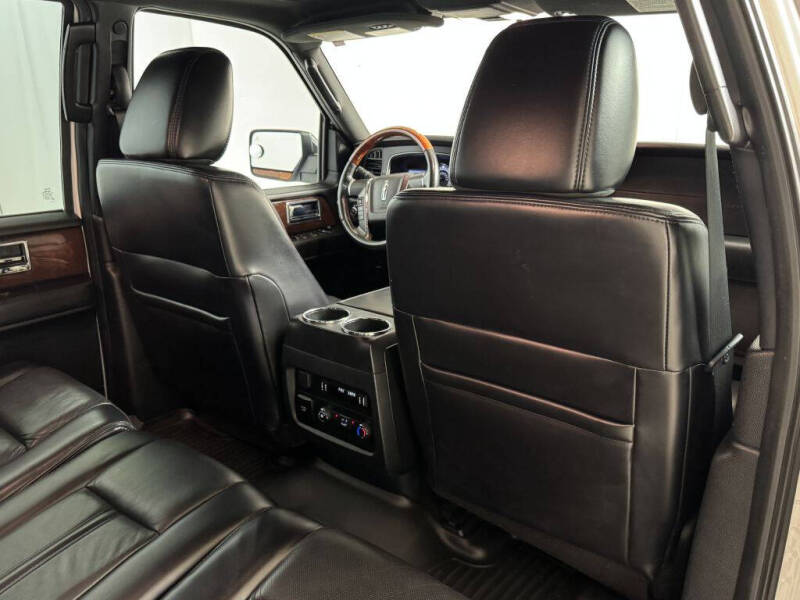 2017 Lincoln Navigator L Select