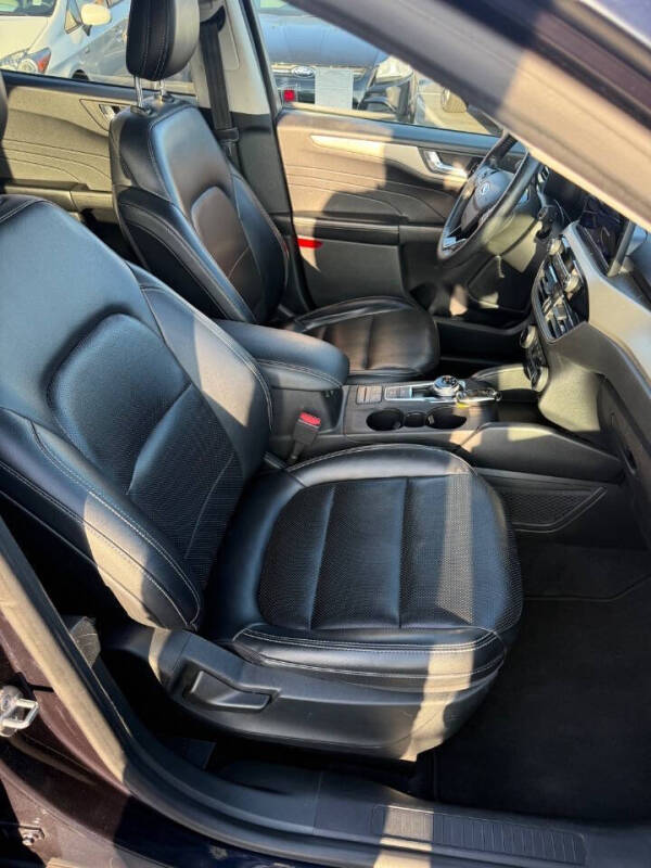 2021 Ford Escape SEL - Photo 27