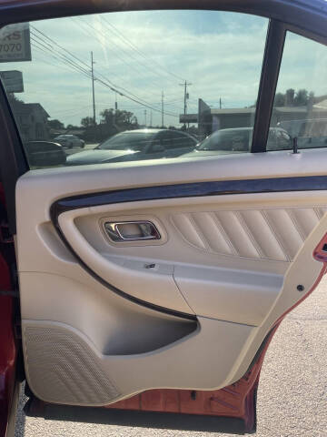 2015 Ford Taurus Limited