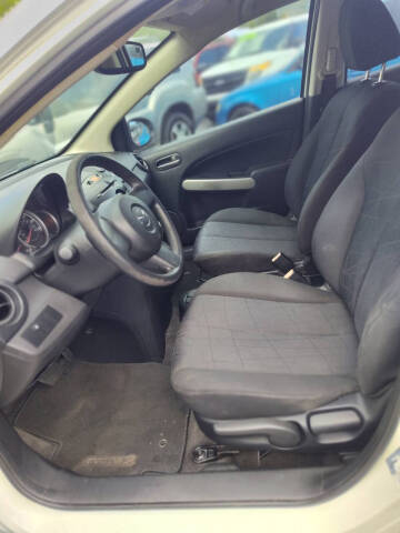 2011 Mazda MAZDA2 Touring