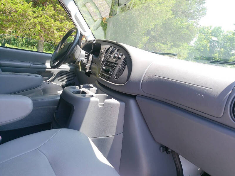 2006 Ford E-Series