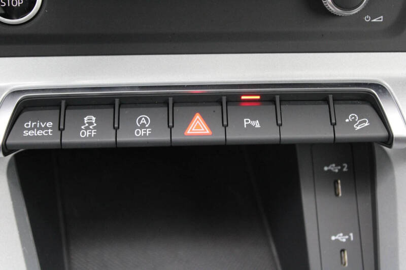 2022 Audi Q3 quattro S line Premium 45 TFSI