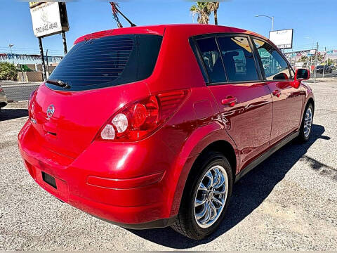 2012 Nissan Versa 1.8 S