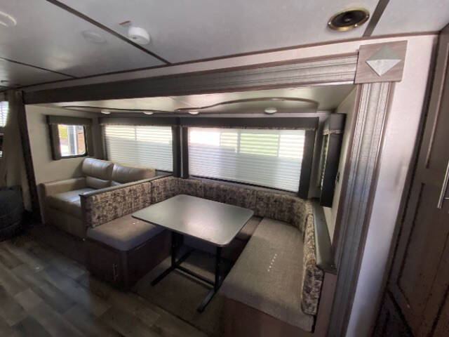 2019 Keystone RV Hideout 28 BHS WE