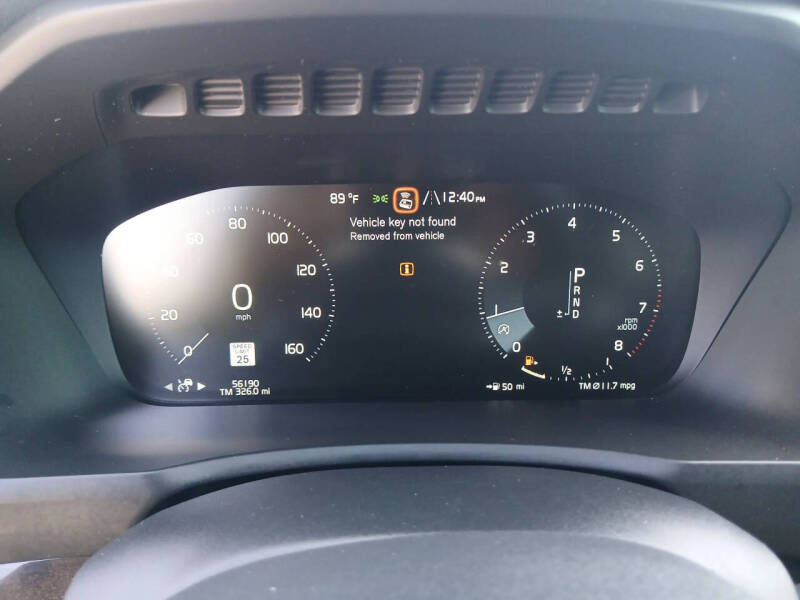 2018 Volvo XC90 T6 Momentum