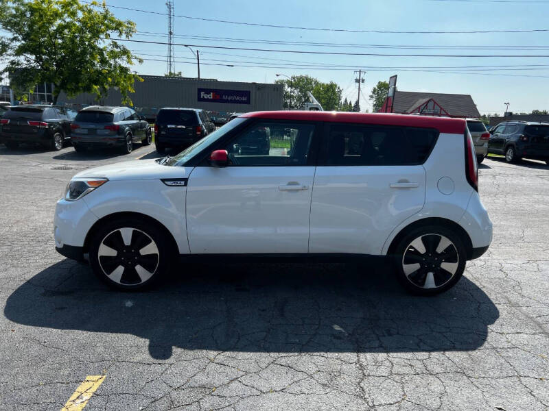 2017 Kia Soul +