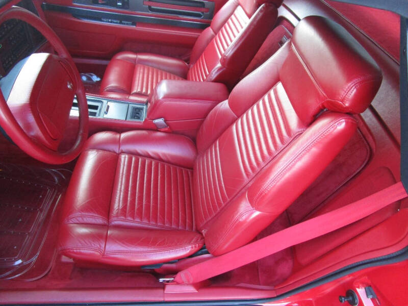 1991 Buick Reatta - Photo 10