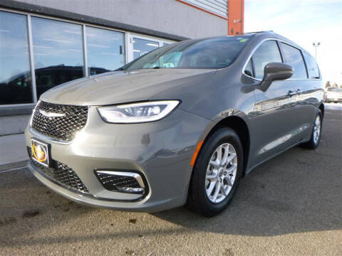 2021 Chrysler Pacifica for sale at Torgerson Auto Center in Bismarck ND