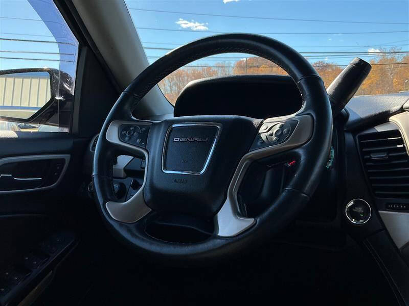 2017 GMC Yukon XL Denali