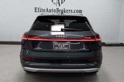 2021 Audi e-tron quattro Premium Plus