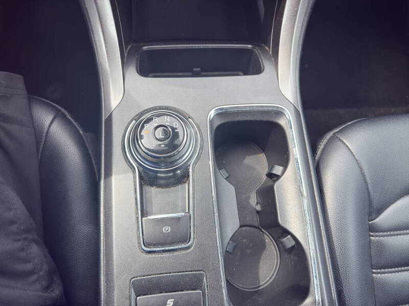 2020 Ford Fusion SEL