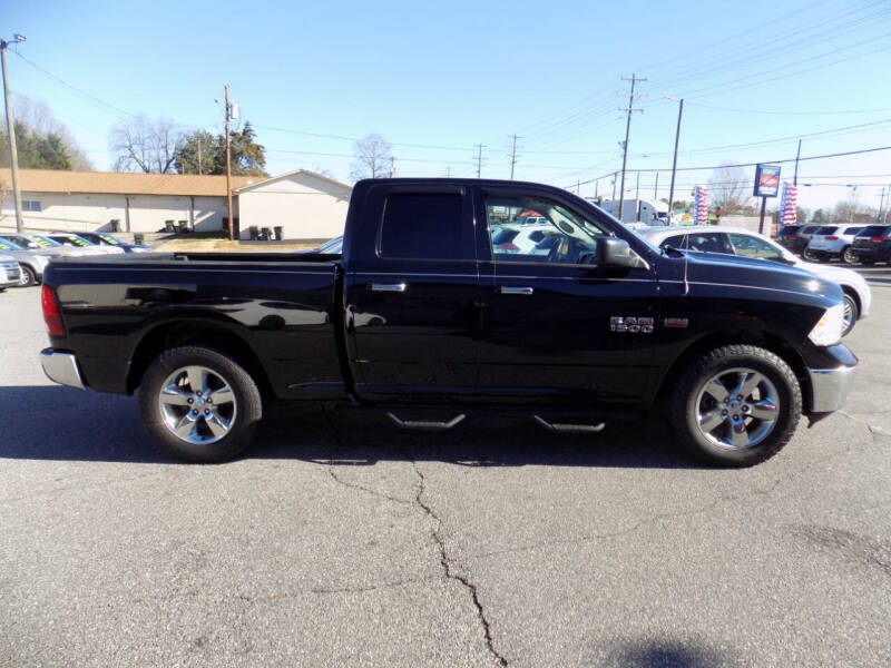 2015 RAM 1500 SLT