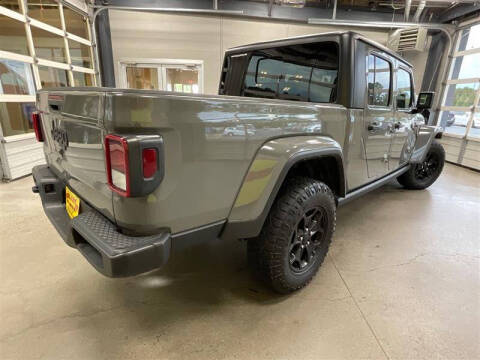 2021 Jeep Gladiator Willys