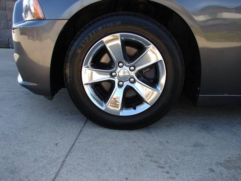2013 Dodge Charger SE