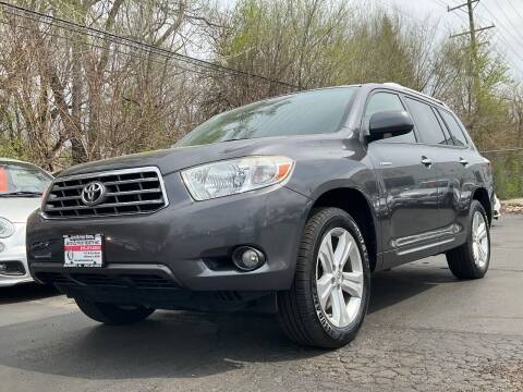 2009 Toyota Highlander for sale at Auto Outpost-North, Inc. in McHenry IL