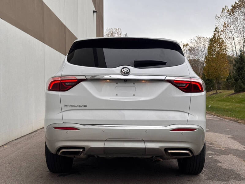 2022 Buick Enclave Essence