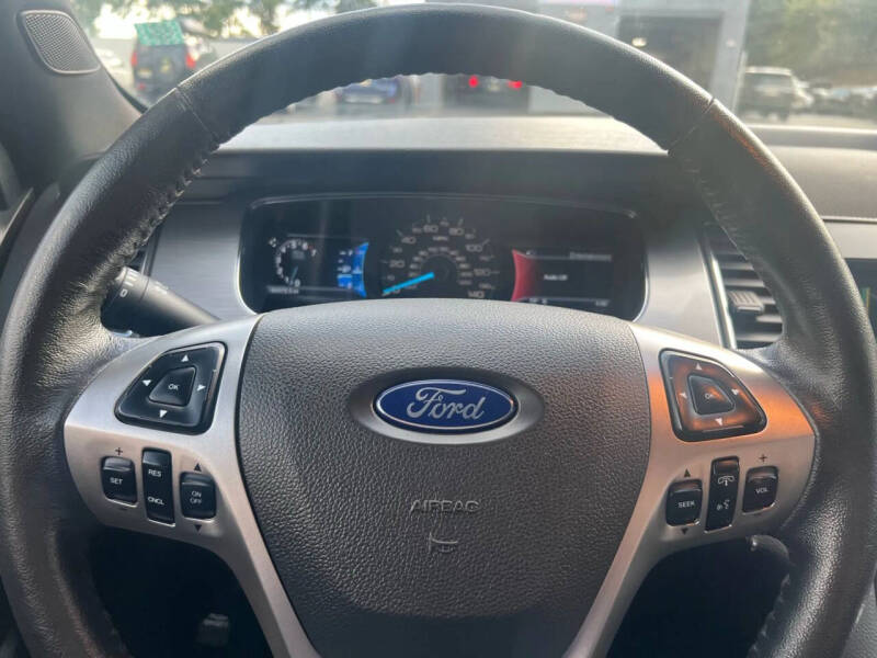 2019 Ford Taurus SEL