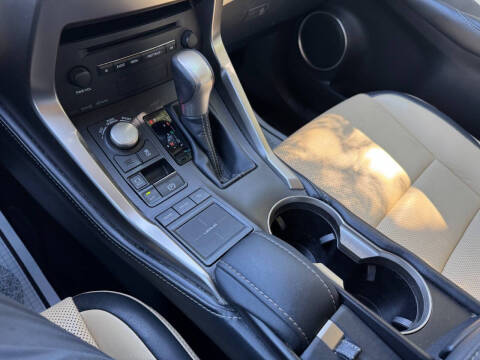 2017 Lexus NX 200t