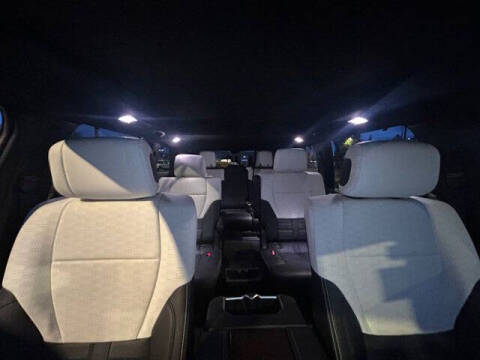 2025 Toyota Sequoia SR5