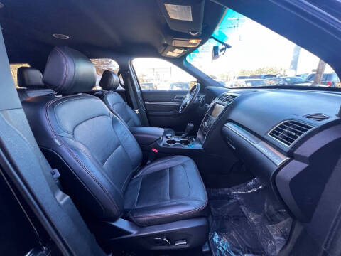 2016 Ford Explorer Sport