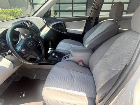 2012 Toyota RAV4 EV