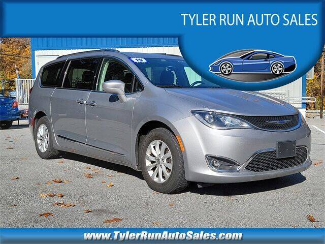 2019 Chrysler Pacifica for sale at Tyler Run Auto Sales in York PA