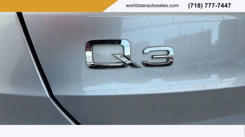 2022 Audi Q3 quattro Premium Plus 40 TFSI