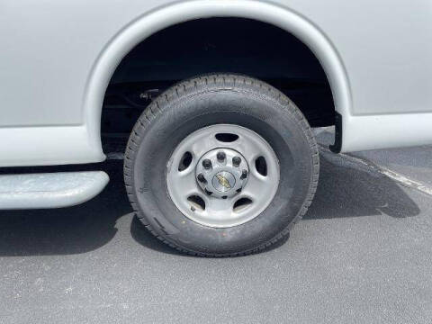 2024 Chevrolet Express 2500