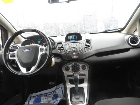 2016 Ford Fiesta SE