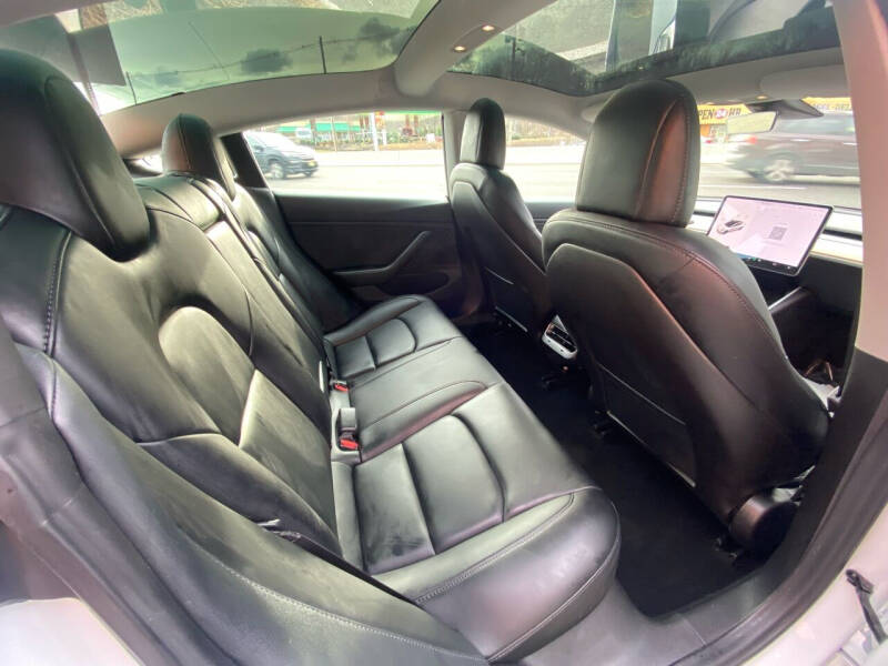 2019 Tesla Model 3 Standard Range Plus