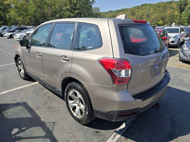 2016 Subaru Forester 2.5i